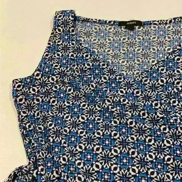 Alfani wrap tie sleeveless top blue pattern med - Picture 4 of 11